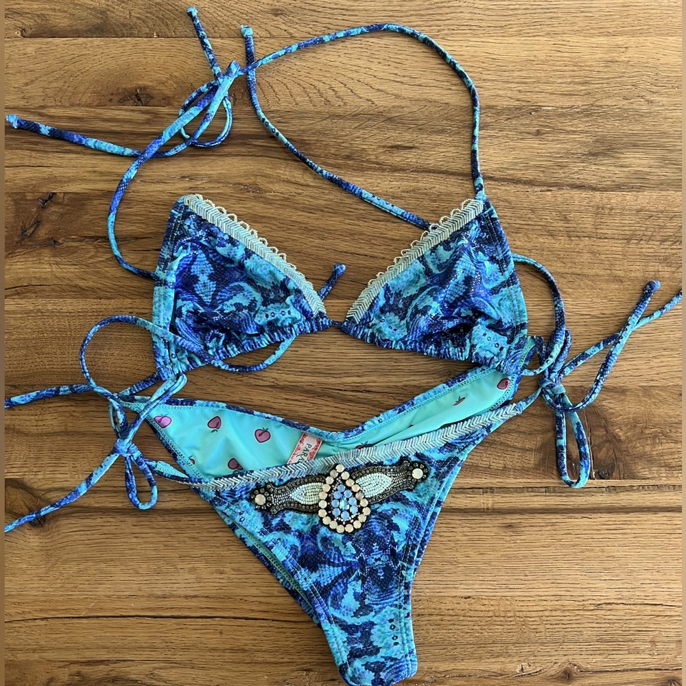 PARADIZIA SWIMWEAR - Triangle Bikini Set